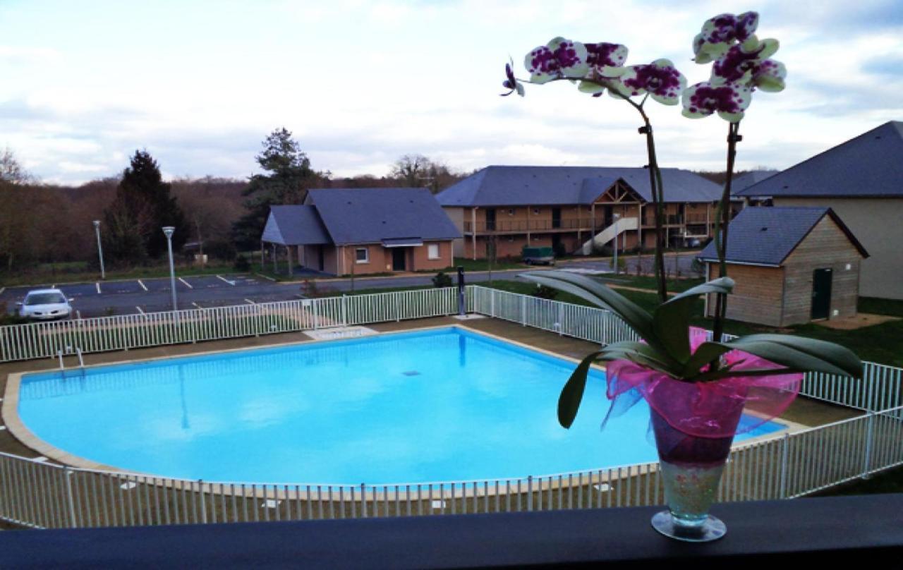 Charmant 2 Pieces Proche D Honfleur, Piscine En Saison, Parking Gratuit, Wifi Équemauville Exterior foto